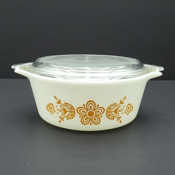 Pyrex Butterfly Gold 1.5 Pint Casserole Glass Lid #472 Gold on White Baking Dish - Picture 1 of 11